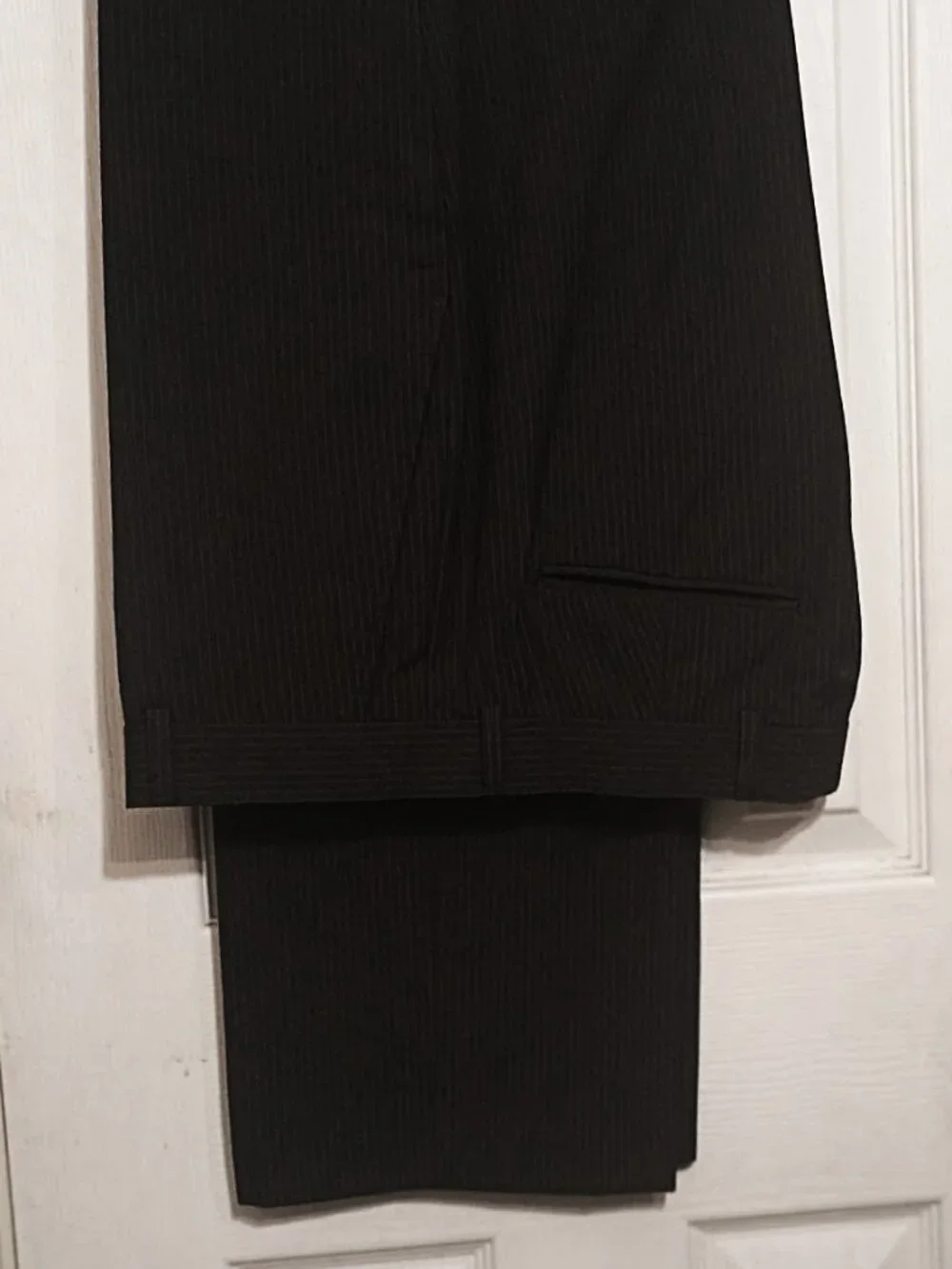 Stafford Men Dark Gray Pinstripe 2 Piece Suit  46R